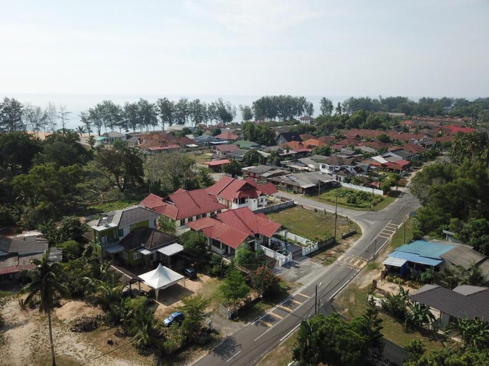 Wan's Beach Guest House Dungun Exterior foto