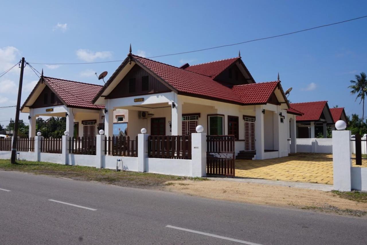 Wan's Beach Guest House Dungun Exterior foto
