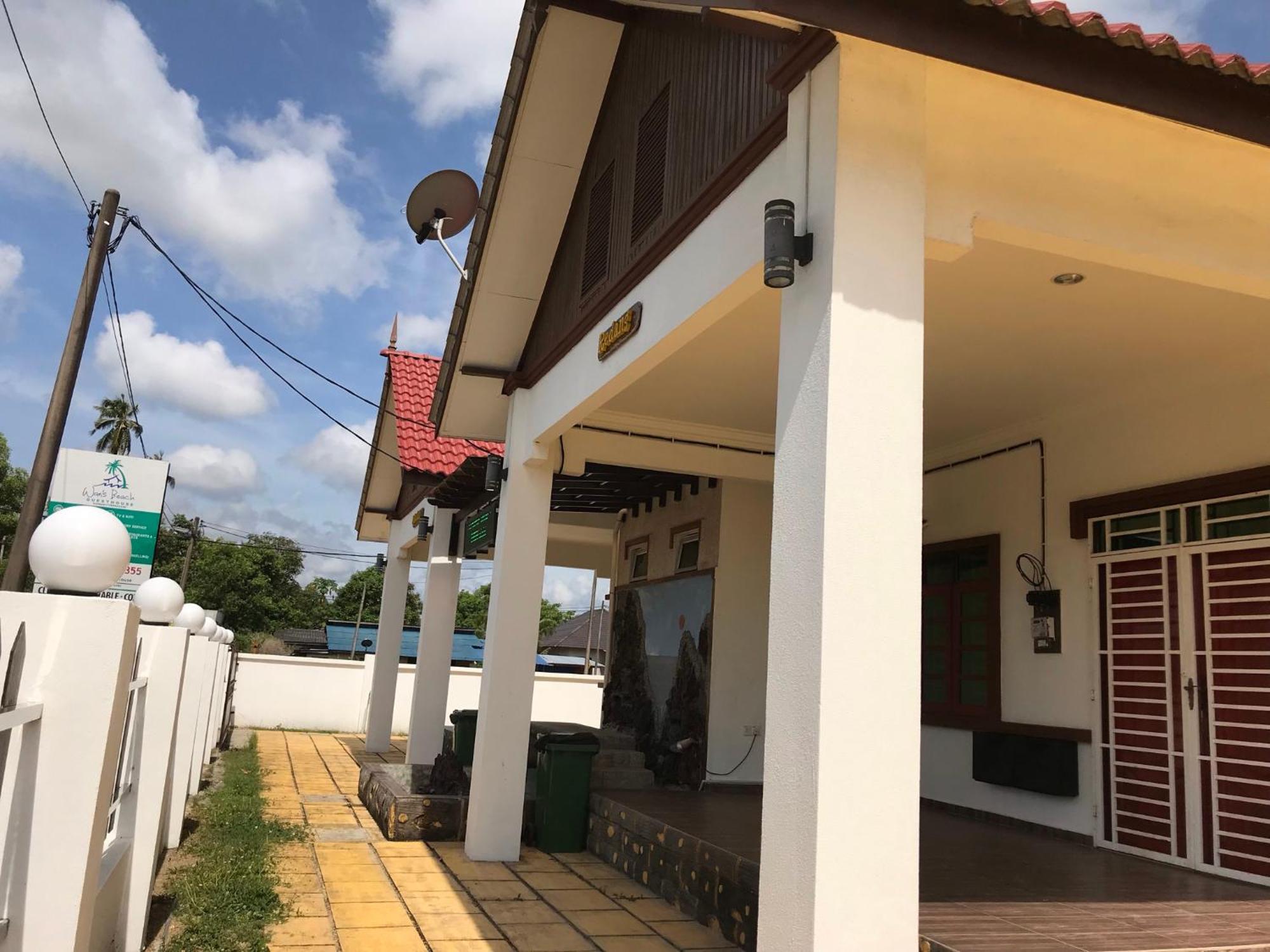 Wan's Beach Guest House Dungun Exterior foto