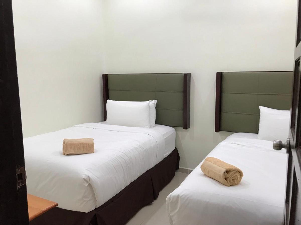 Wan's Beach Guest House Dungun Exterior foto