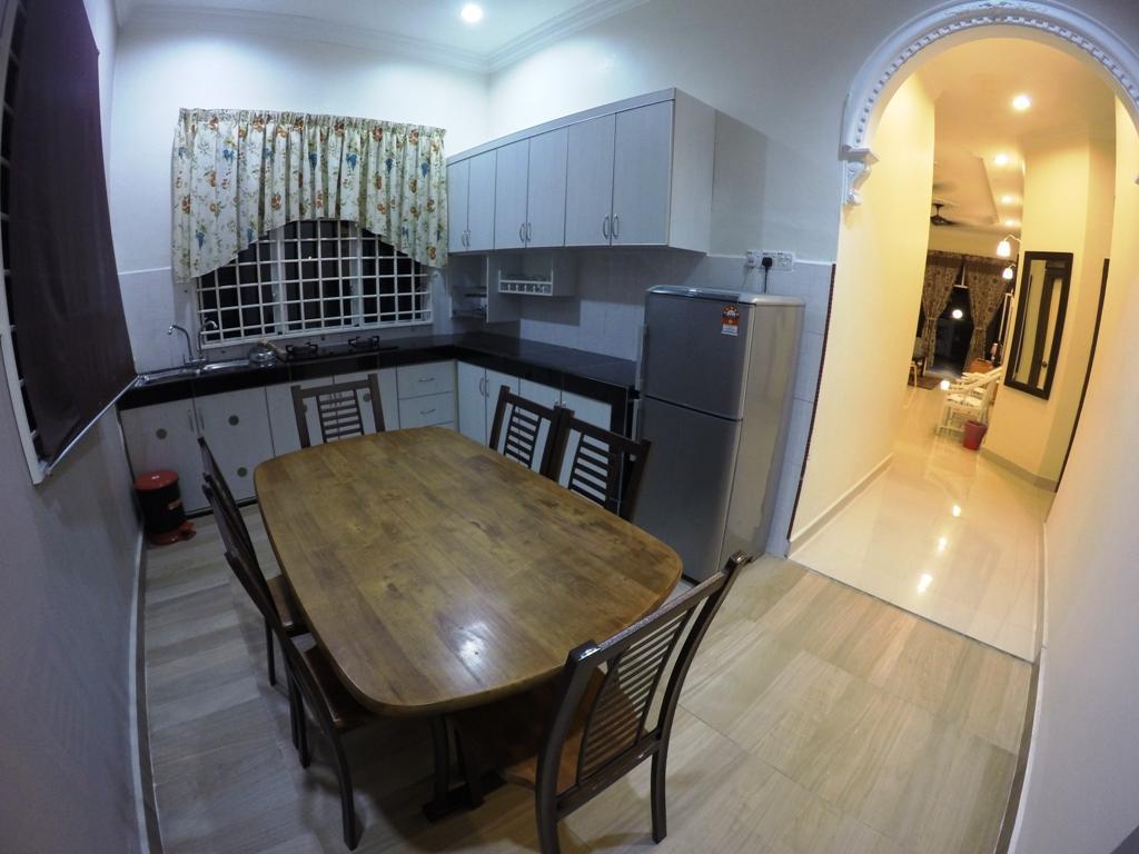 Wan's Beach Guest House Dungun Zimmer foto